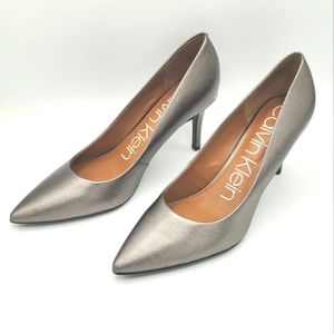 Calvin Klein Gayle pumps, Metallic Gray, NWOB